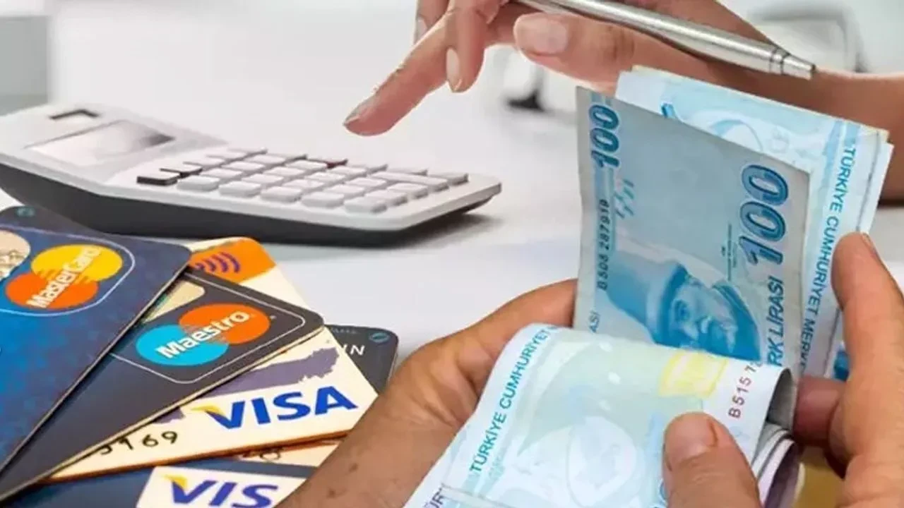 Kredi kartı borçlarına yeni yapılandırma sinyali