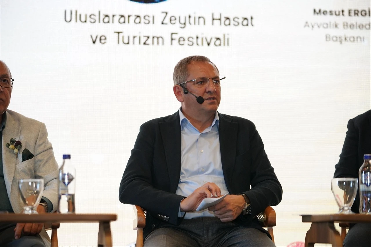 Ayvalık’ta 20. Zeytin Hasat Festivali bereketle tamamlandı