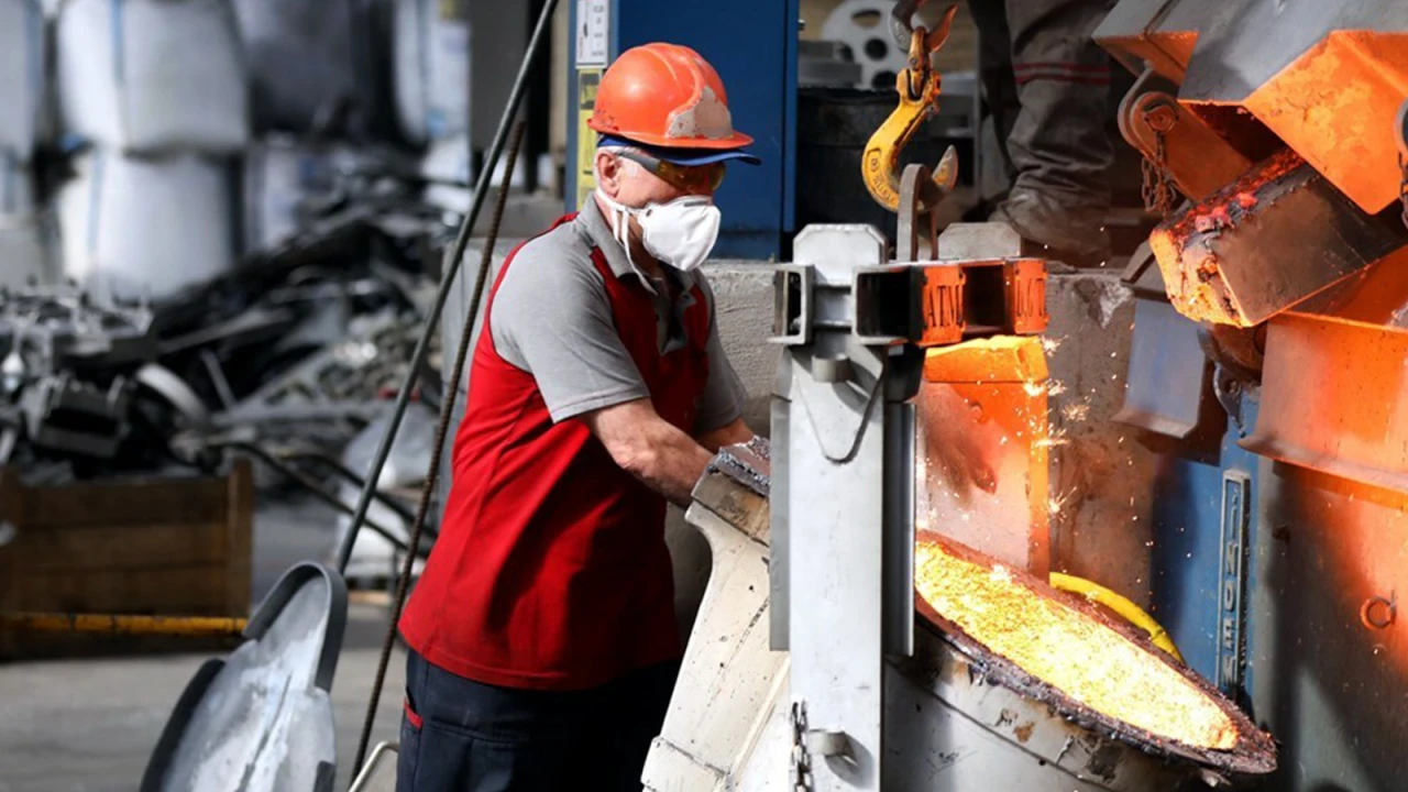 Sanayi kapasitesi ekimde de arttı: Oran yüzde 74,2