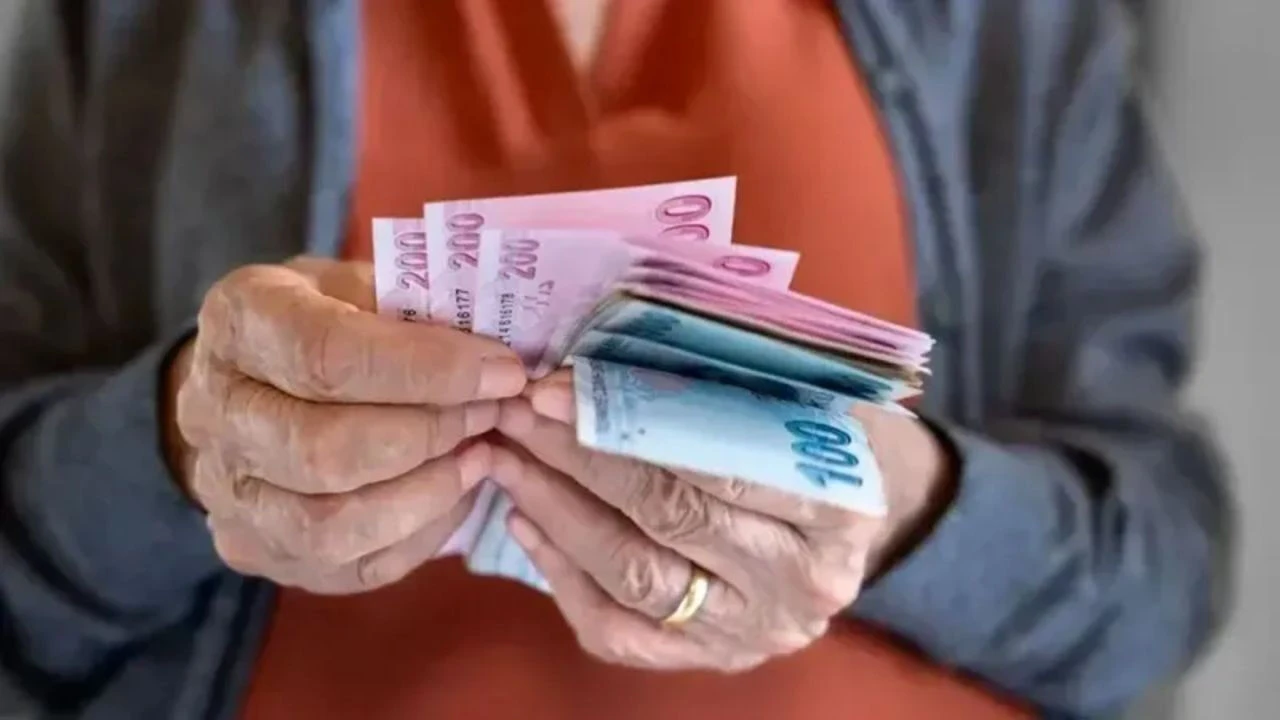Yeni yılda emekliye refah payı artışı gündemde