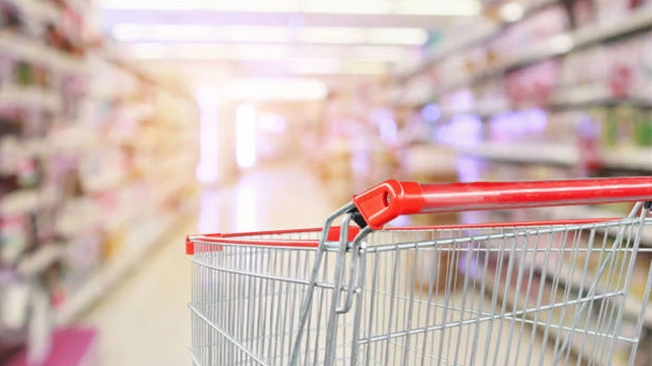 Zehir saçıyor: Temizlik ürünü yasaklandı, raflardan toplatılıyor!