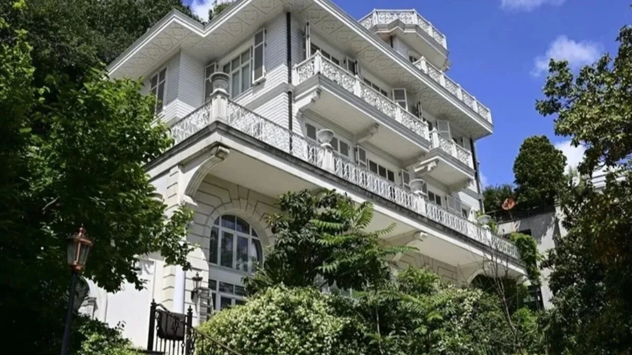 FETÖ’nün 1 milyarlık boğaz köşküne üçüncü ihalede de alıcı çıkmadı