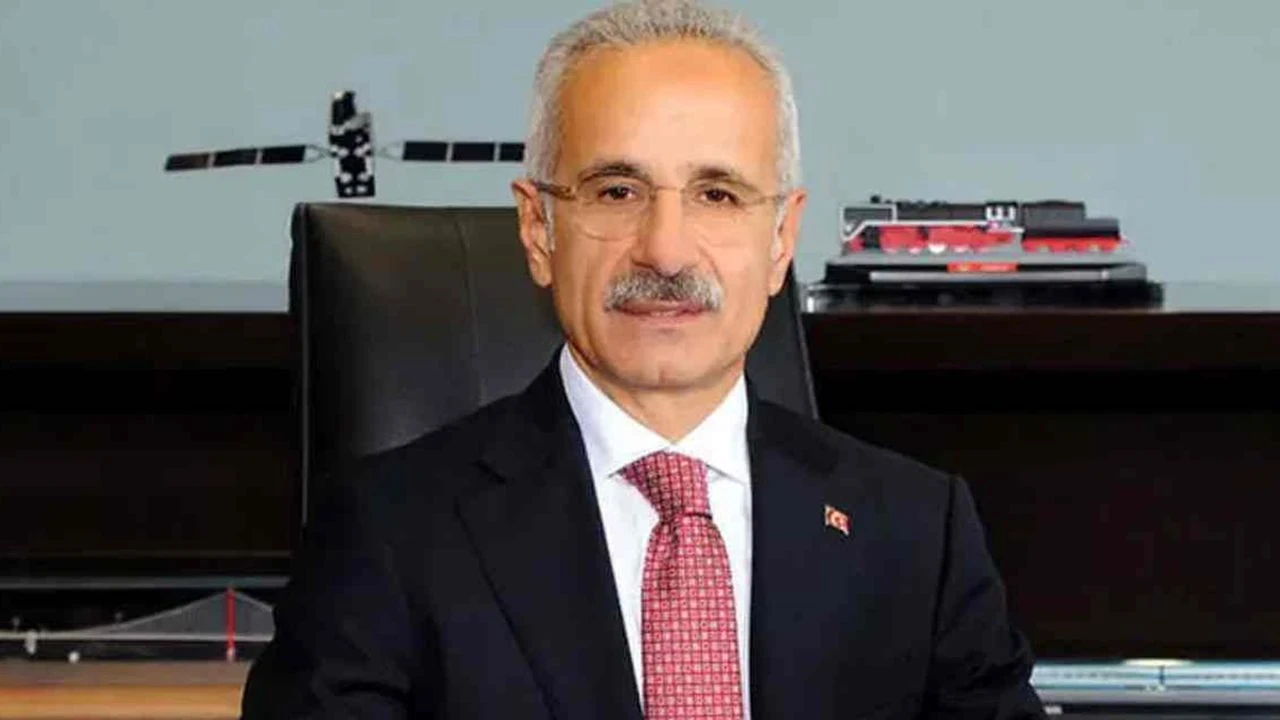 Bakan Uraloğlu: 5G ihalesi ekimde yapılacak