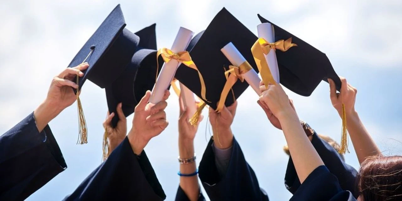 Türkiye’de üniversiteli çalışan sayısı ilk kez 10 milyonu aştı