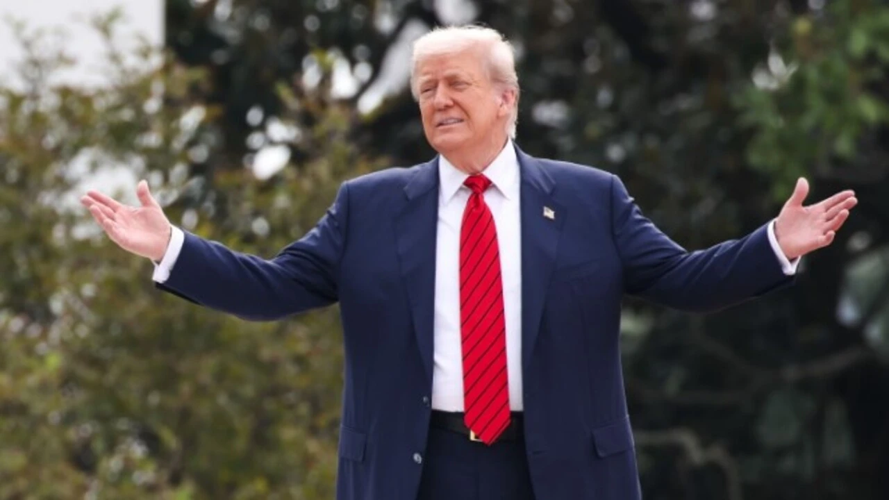 Trump’tan çiplere yüzde 100 vergi hamlesi