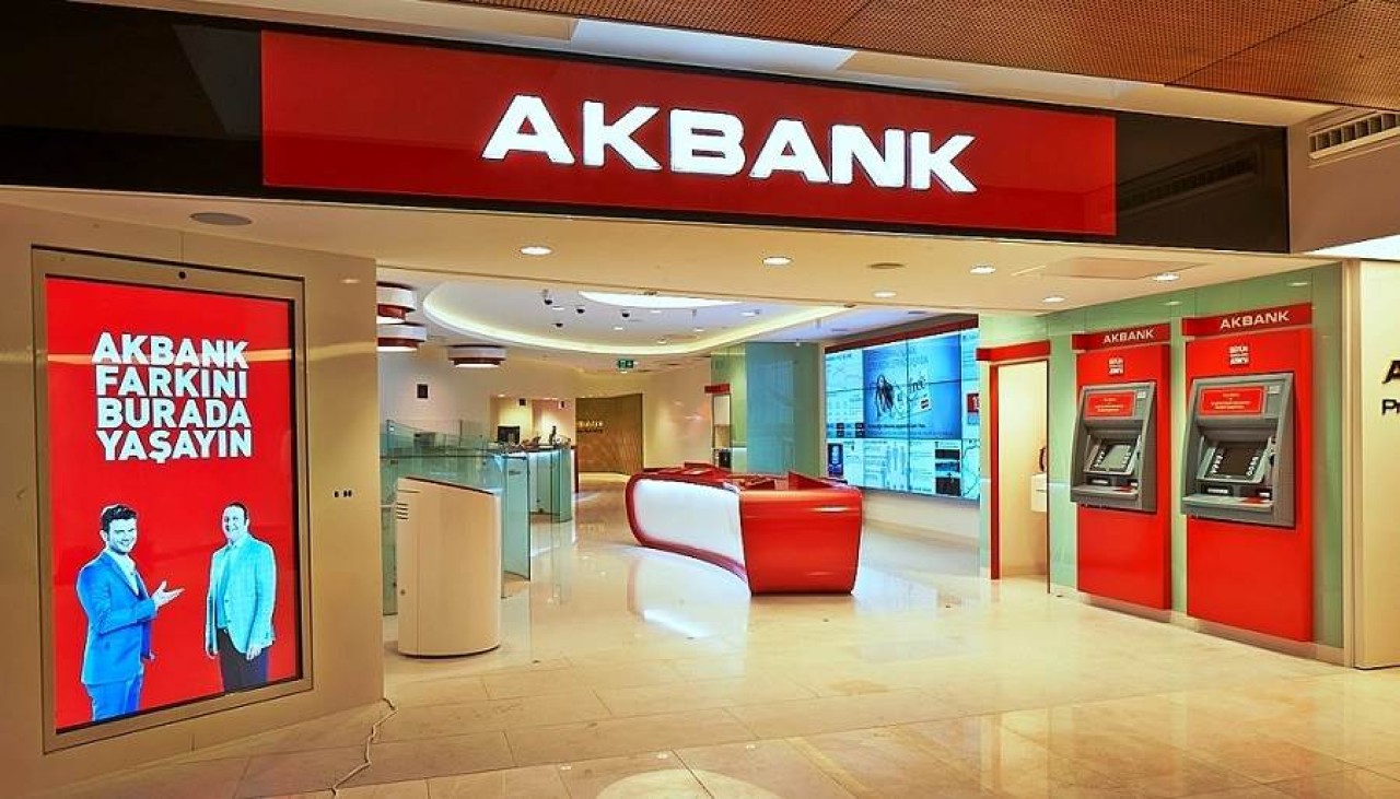 Akbank KOBİ’ye 1 Günde Kredi Veriyor!