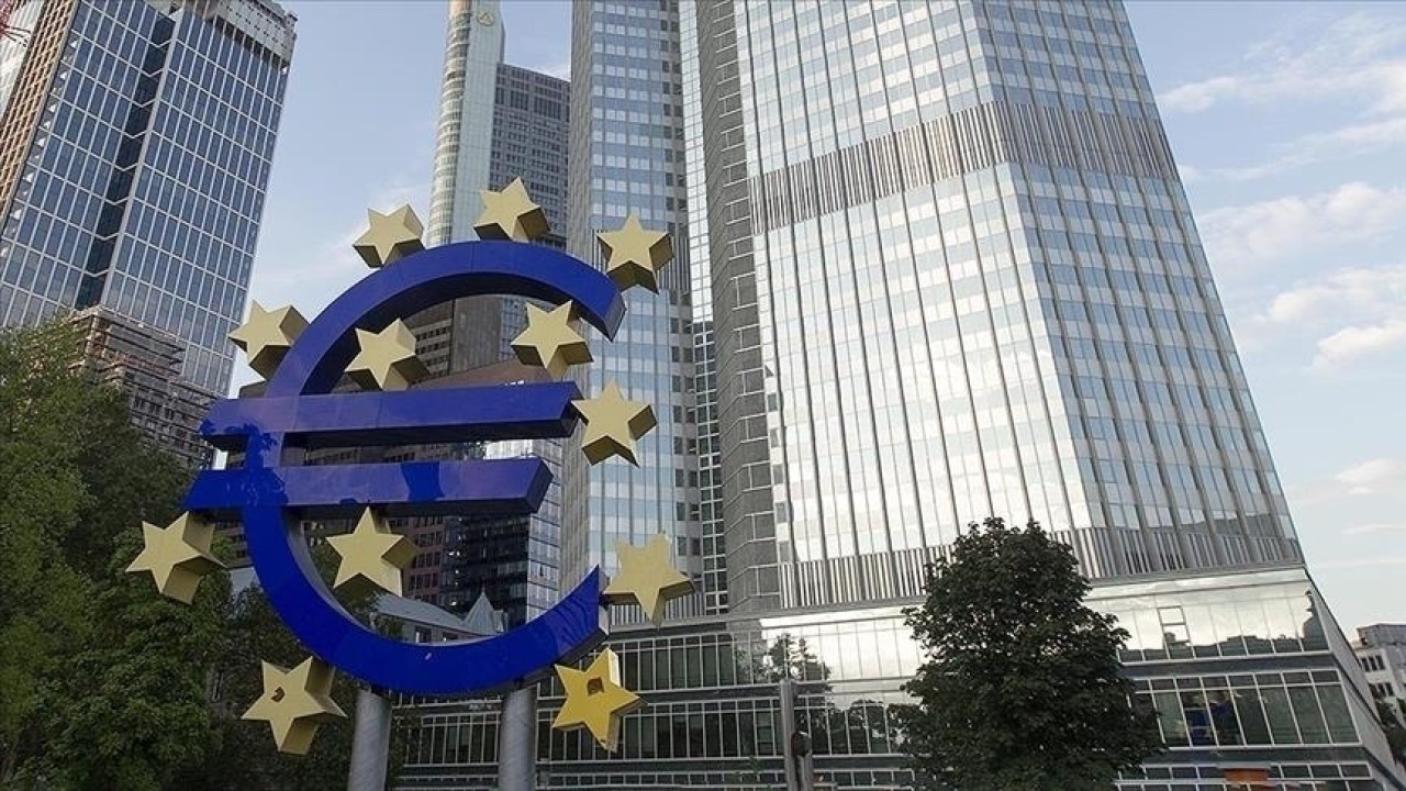 ECB Anketine Göre Euro Bölgesi'nde Enflasyon Beklentileri Düşüşte