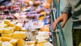 Türkler ucuz alışveriş için Dedeağaç’a akın ediyor!