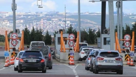 Bakan Uraloğlu açıkladı: Bayramda otoyol ve köprülerden 12,3 milyon araç geçti