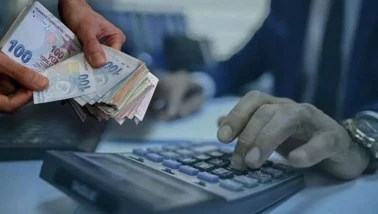 Kamuda yatırım yavaşladı, faiz harcamaları öne çıktı