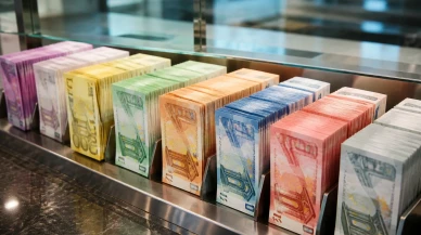 Euro Bölgesi hizmet üretiminde aylık toparlanma