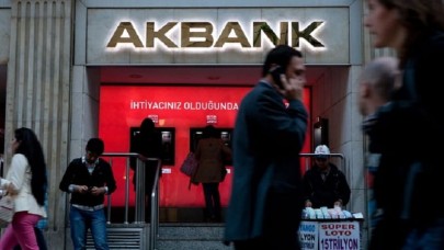 Akbank Normale Döndü Bugün ve Yarın Şubeler Akşam 7’ye Kadar Açık