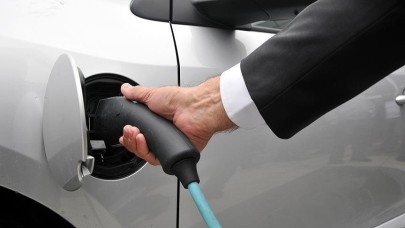 Site Otoparklarında Elektrikli Araç Şarjı Risk Taşıyor