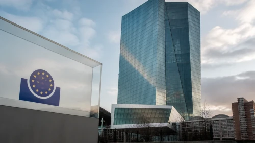 ECB faizleri sabit tutabilir, gözler aralıkta
