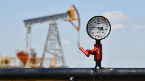 Petrol piyasasında dengeler tersine döndü: WTI, Brent’i aştı