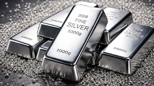 Gümüşte arz açığı artarken fiyatlar geriliyor