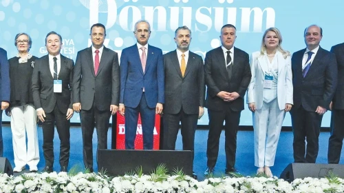Türkiye dijital yarışta vites yükseltiyor