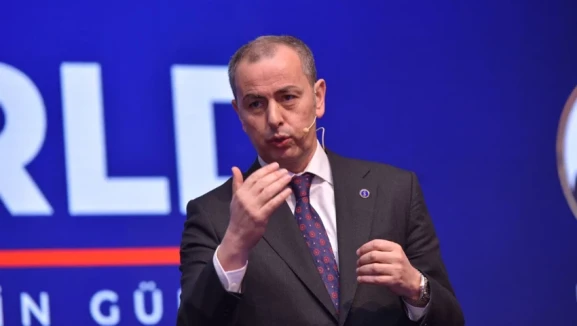 Hakan Aran: Enflasyonla mücadele programına ara verilmeli