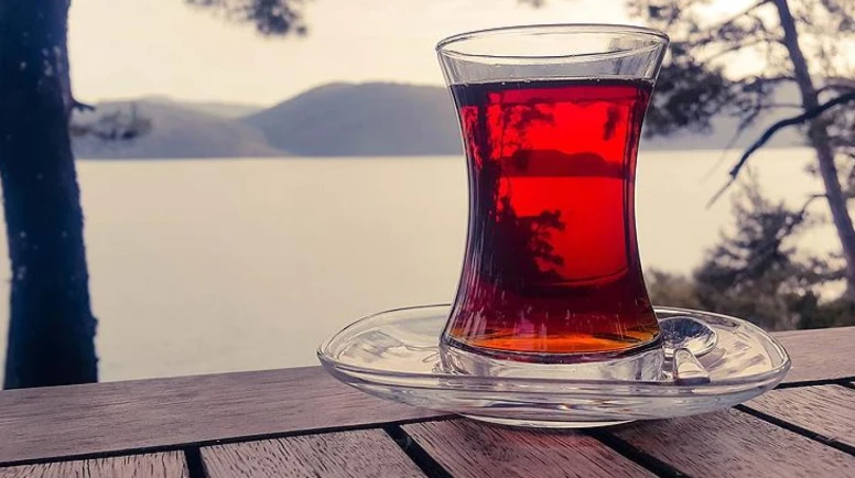 Denetimlerde şok sonuç: Çayda kimyasal boya tespit edildi